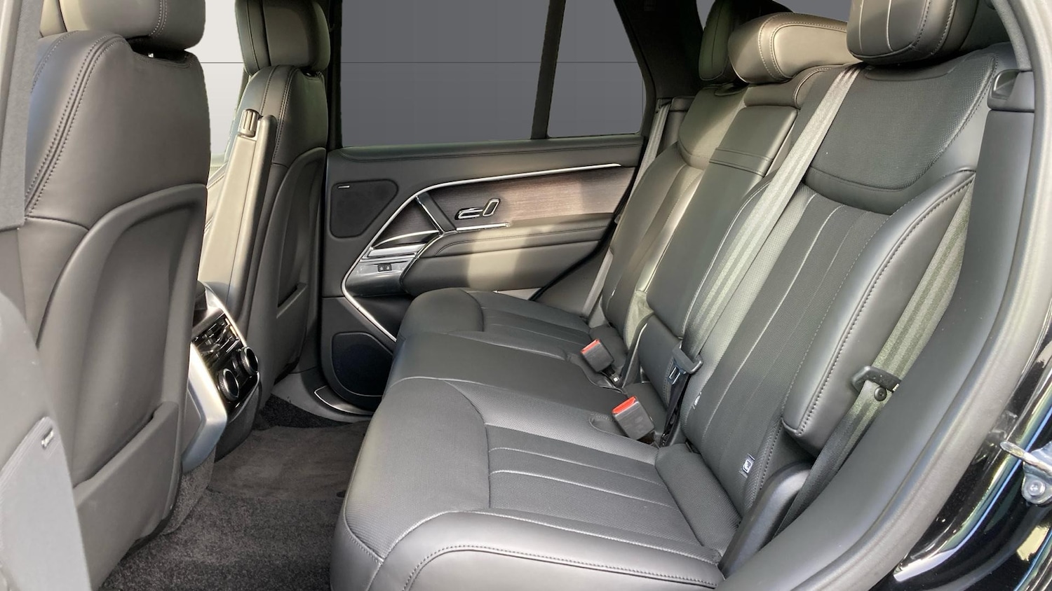 Used Land Rover Range Rover 2024 for sale - 76650990: Photo 4