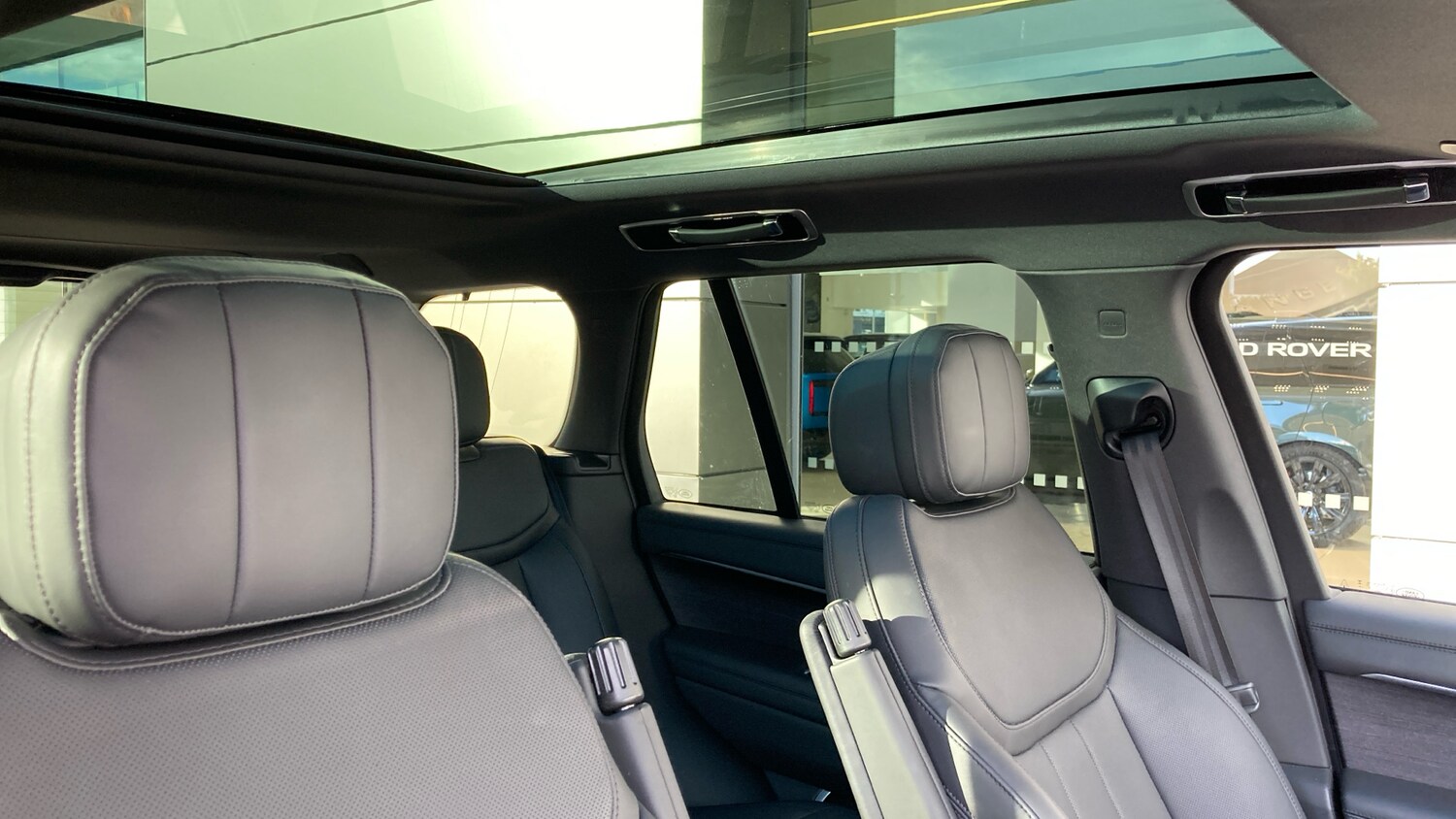 Used Land Rover Range Rover 2024 for sale - 76650990: Photo 40