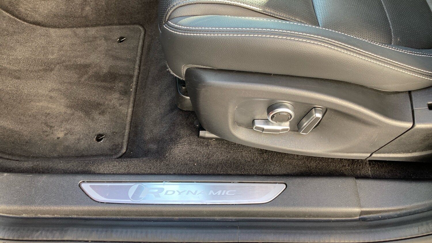 Used Jaguar E-Pace 2021 for sale - 77883870: Photo 34