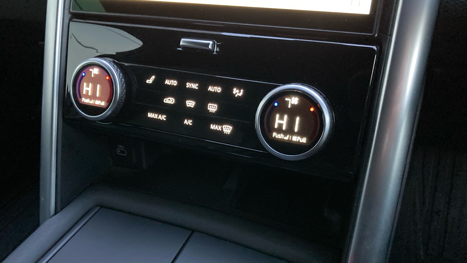 Used Land Rover Discovery 2023 for sale - 77112861: Photo 35