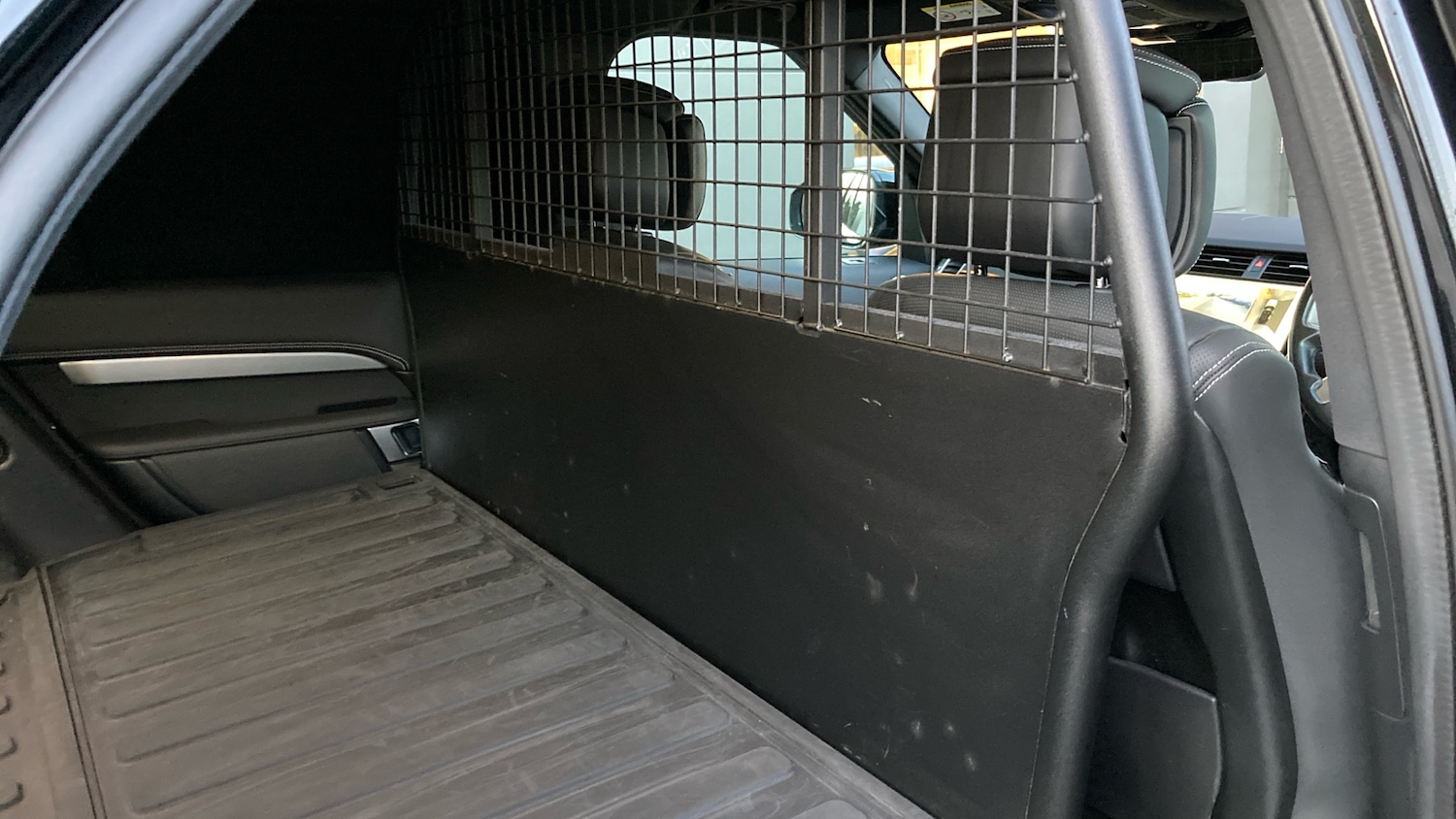 Used Land Rover Discovery 2023 for sale - 77112861: Photo 42