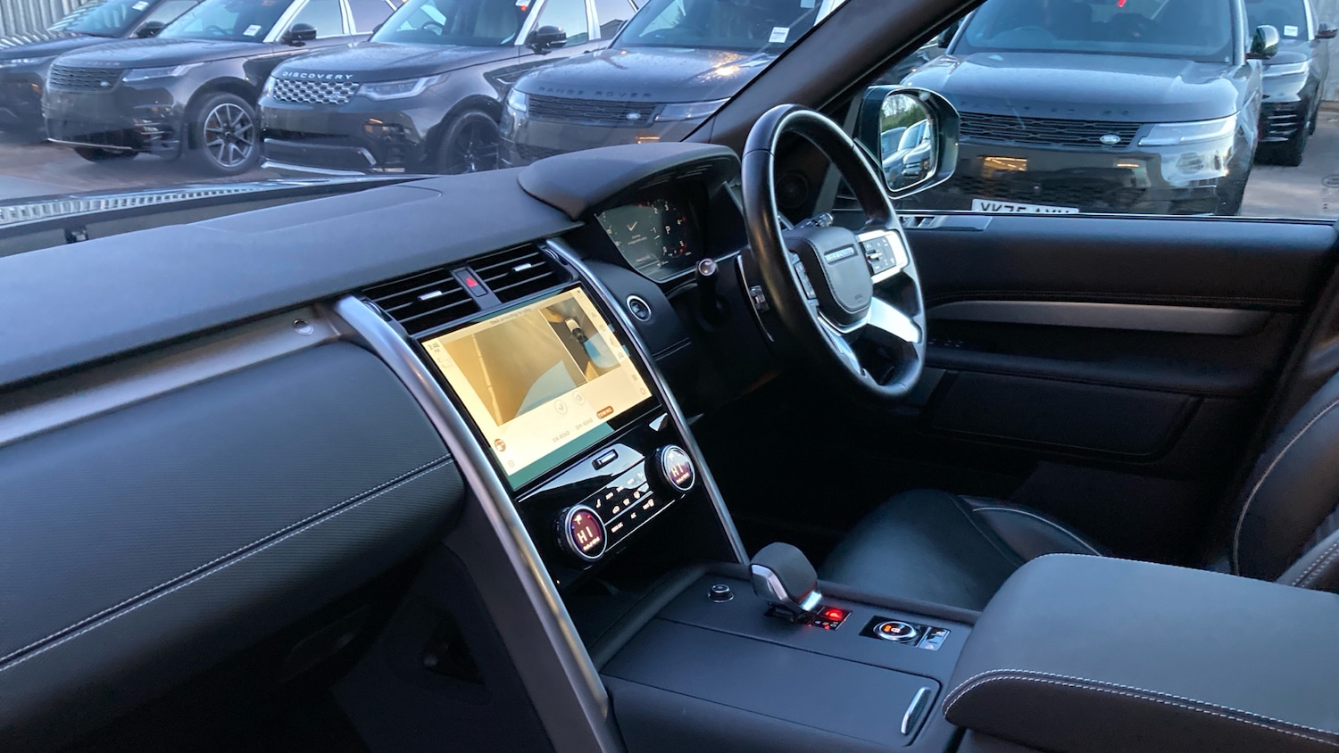 Used Land Rover Discovery 2023 for sale - 77112861: Photo 50