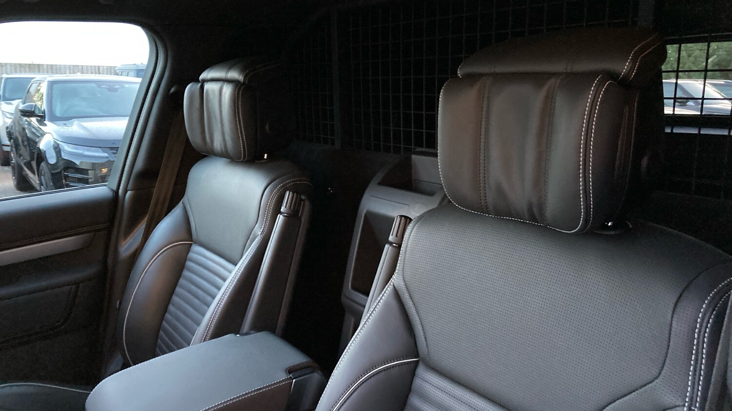 Used Land Rover Discovery 2023 for sale - 77112861: Photo 51