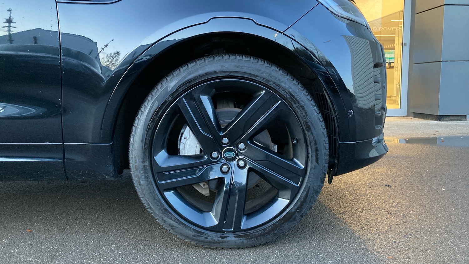Used Land Rover Discovery 2023 for sale - 77112861: Photo 8