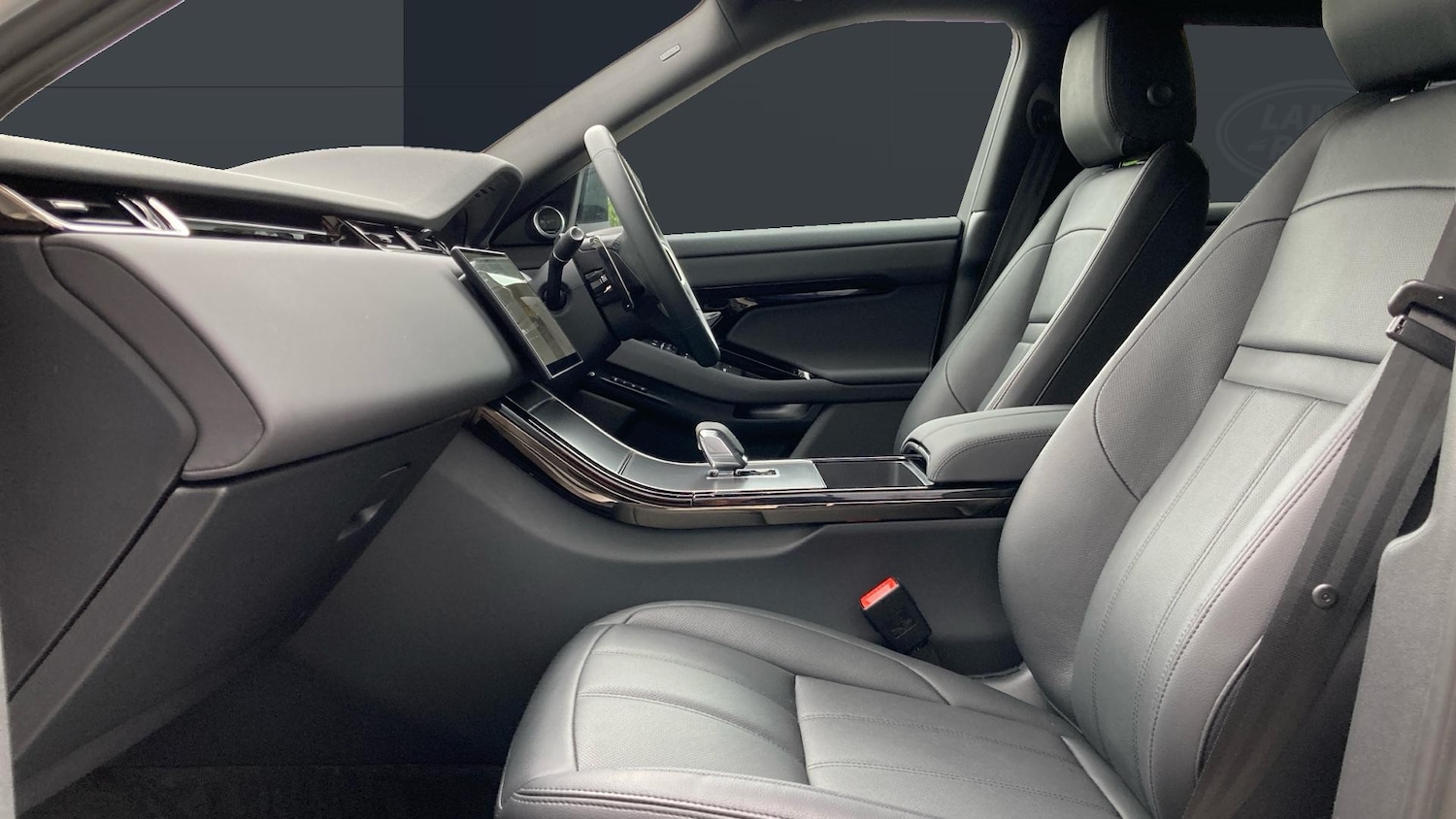 Used Land Rover Range Rover Evoque 2025 for sale - 76777936: Photo 3