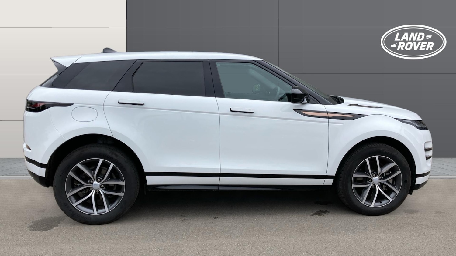 Used Land Rover Range Rover Evoque 2025 for sale - 76777936: Photo 5