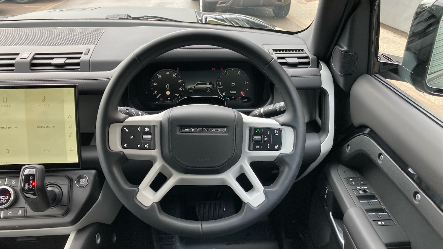 Used Land Rover Defender 2025 for sale - 77704254: Photo 15