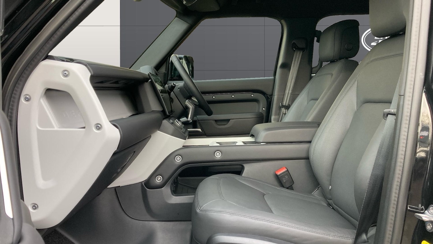 Used Land Rover Defender 2025 for sale - 77704254: Photo 3