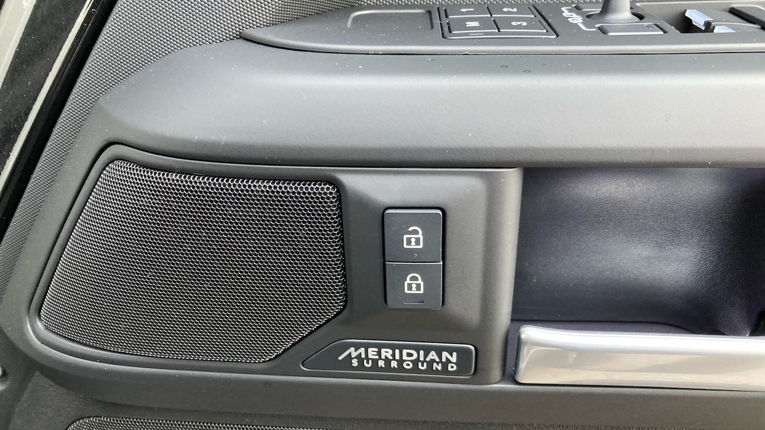 Used Land Rover Defender 2025 for sale - 77704254: Photo 30