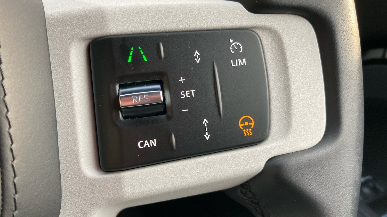 Used Land Rover Defender 2025 for sale - 77704254: Photo 34