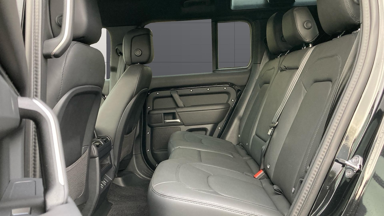 Used Land Rover Defender 2025 for sale - 77704254: Photo 4