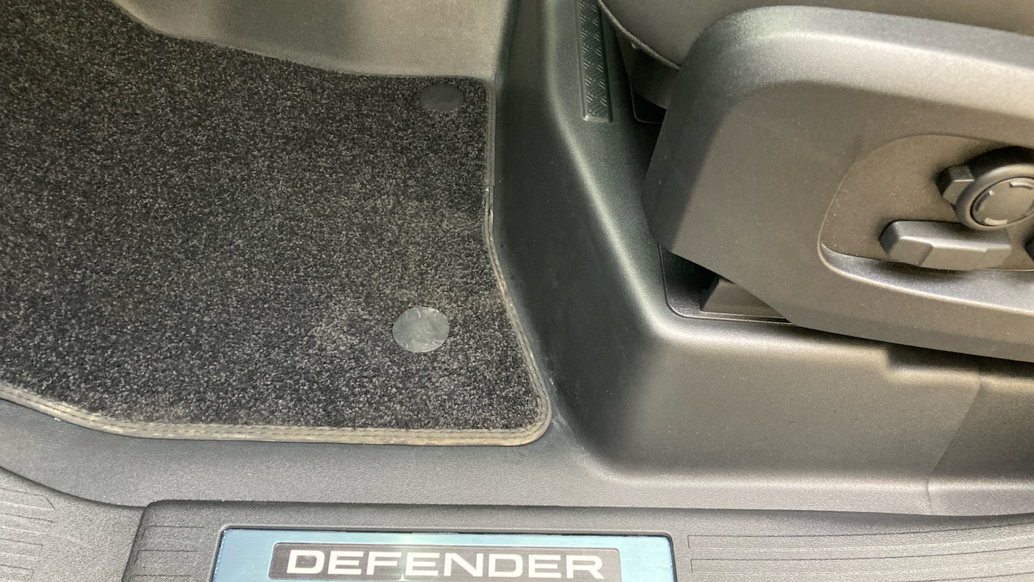 Used Land Rover Defender 2025 for sale - 77704254: Photo 47