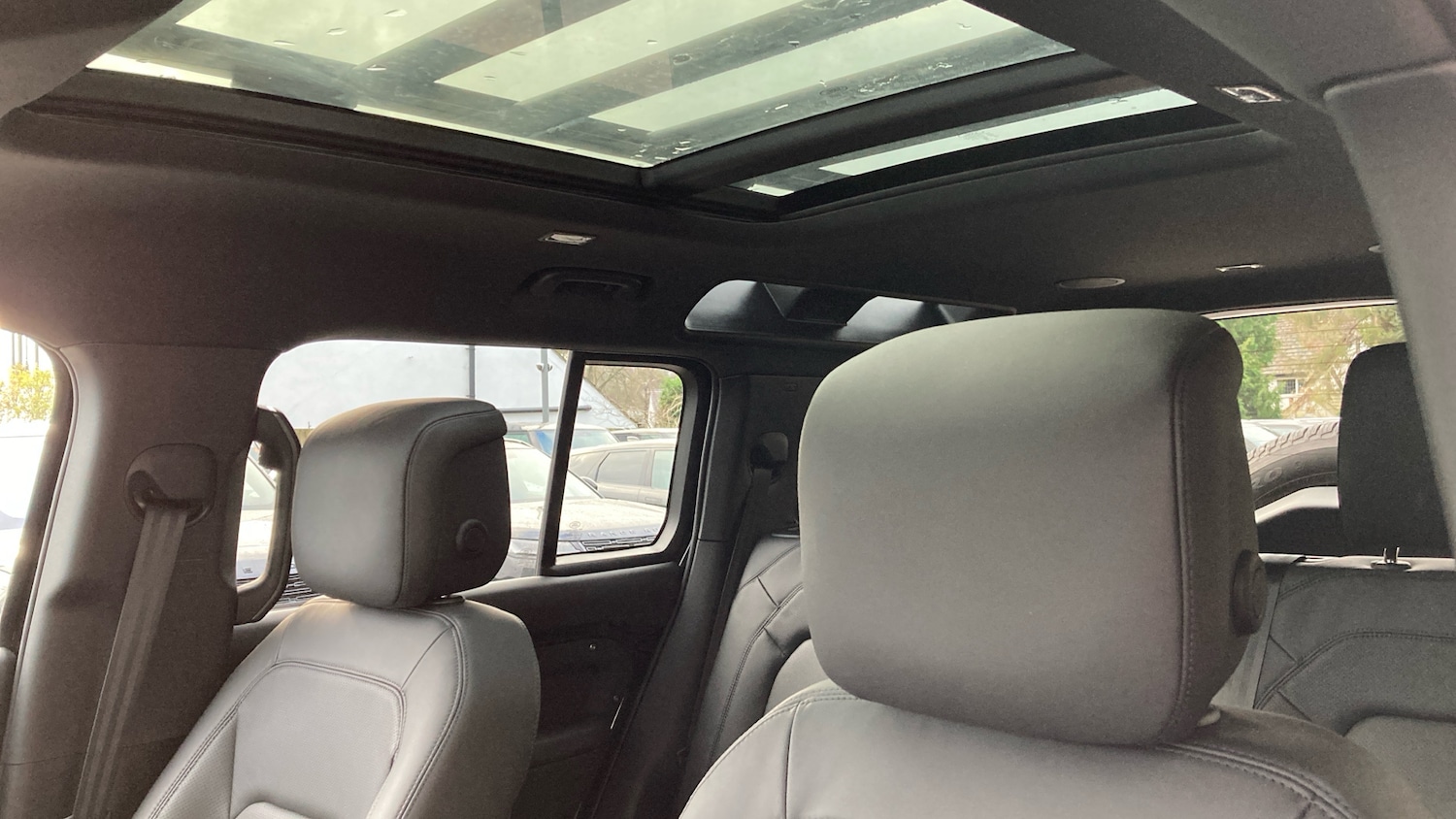 Used Land Rover Defender 2025 for sale - 77704254: Photo 50