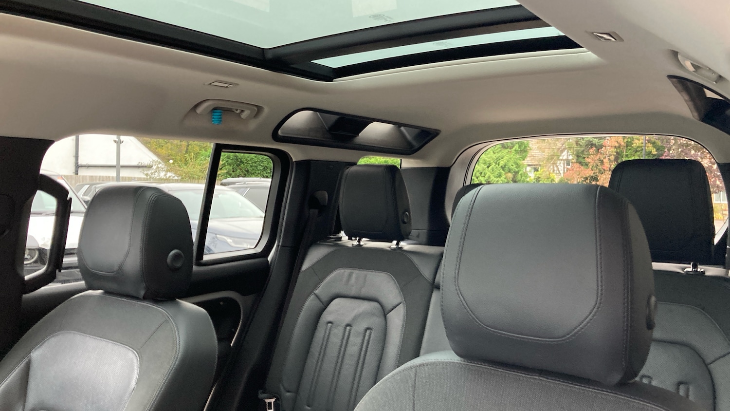 Used Land Rover Defender 2020 for sale - 76255264: Photo 24