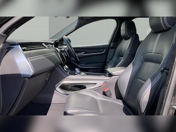 Used Jaguar F-Pace 2022 for sale - 75723264: Photo