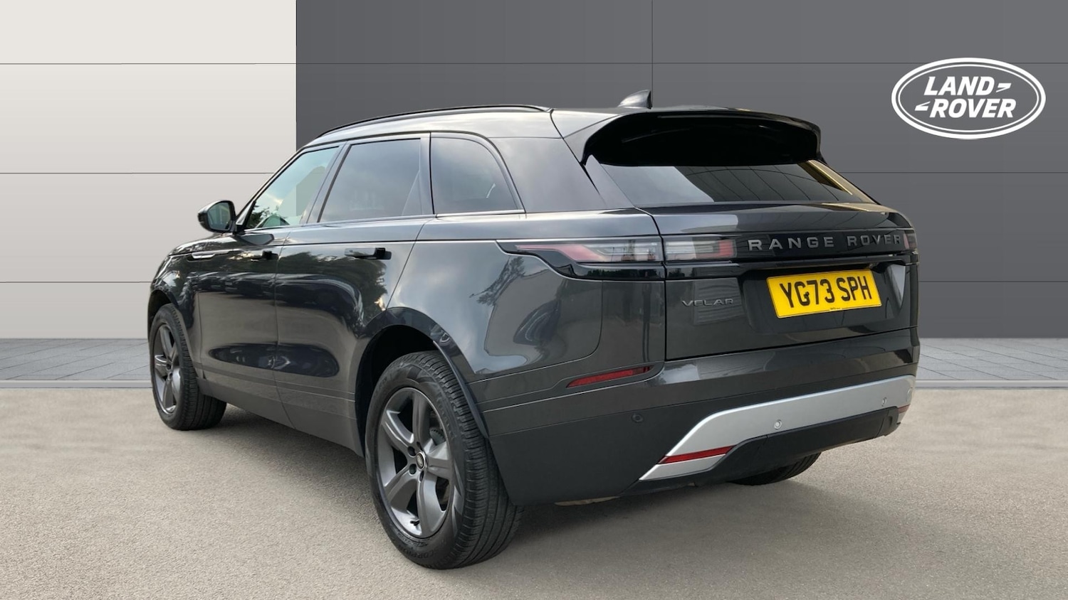Used Land Rover Range Rover Velar 2023 for sale - 76164406: Photo 2