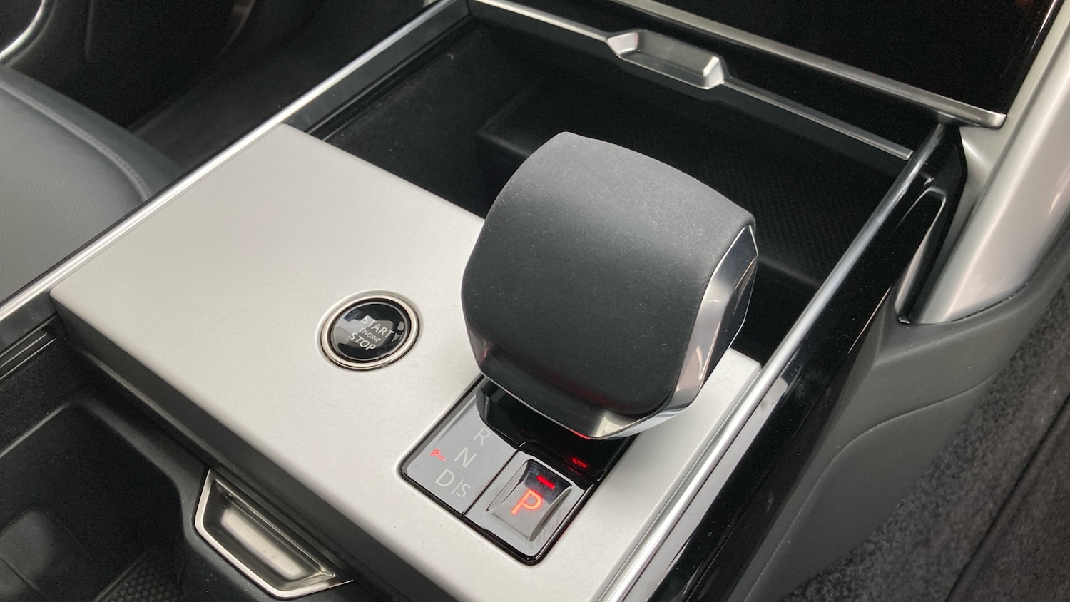 Used Land Rover Range Rover 2025 for sale - 76555662: Photo 13