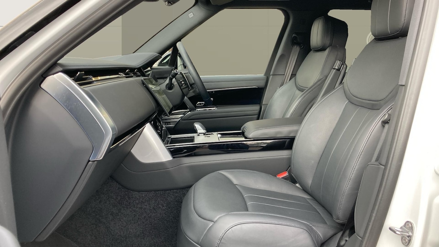 Used Land Rover Range Rover 2025 for sale - 76555662: Photo 3