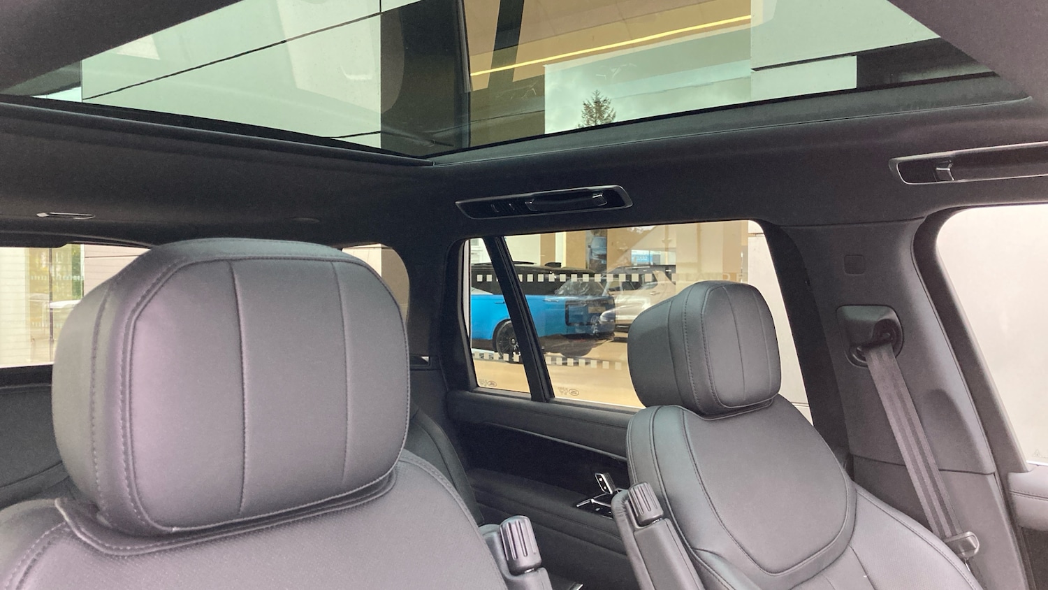 Used Land Rover Range Rover 2025 for sale - 76555662: Photo 35