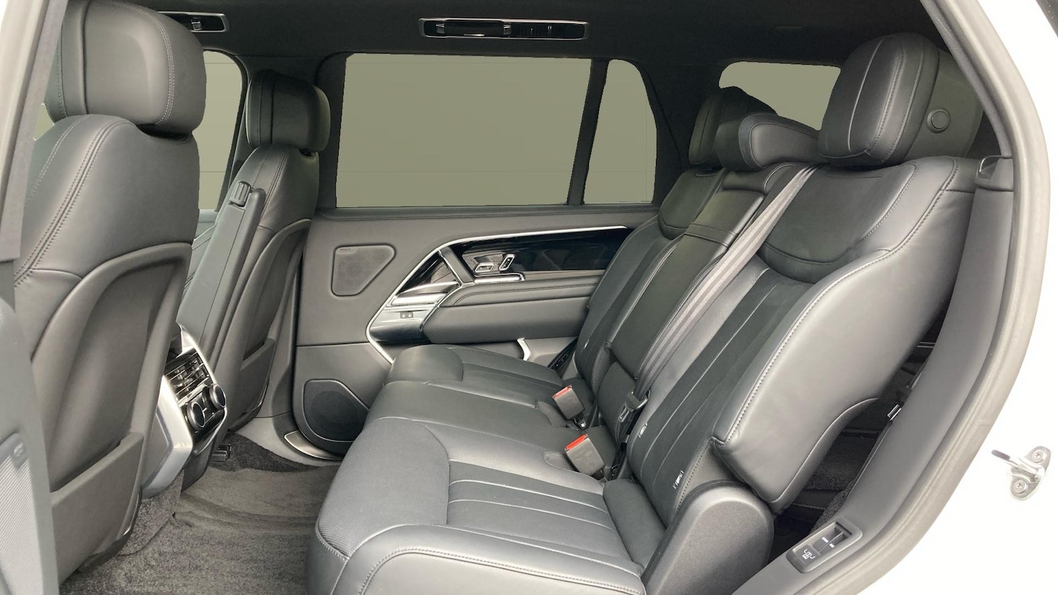 Used Land Rover Range Rover 2025 for sale - 76555662: Photo 4