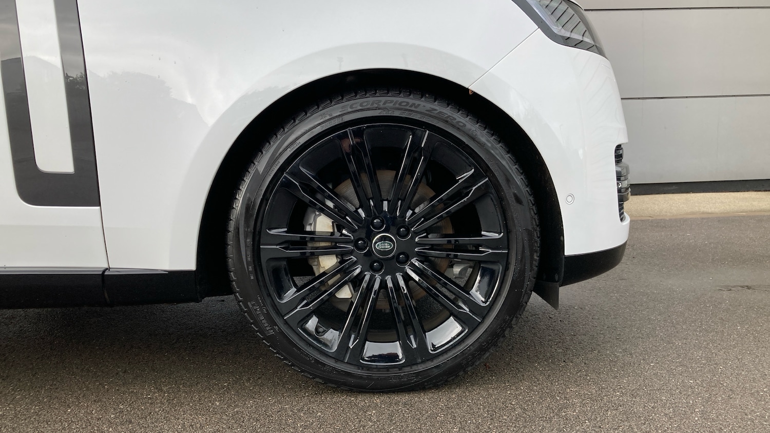 Used Land Rover Range Rover 2025 for sale - 76555662: Photo 8