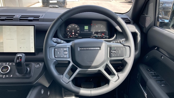 Used Land Rover Defender 2025 for sale - 75690865: Photo 15