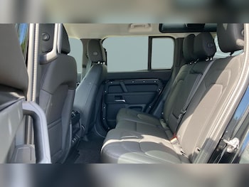 Used Land Rover Defender 2025 for sale - 75690865: Photo