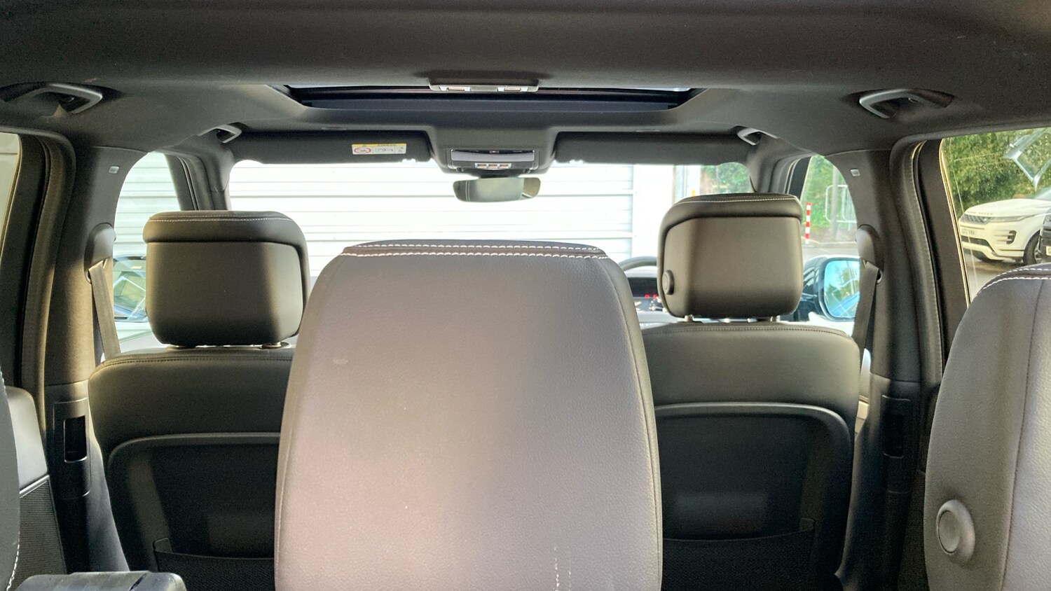 Used Land Rover Discovery 2023 for sale - 77127300: Photo 51