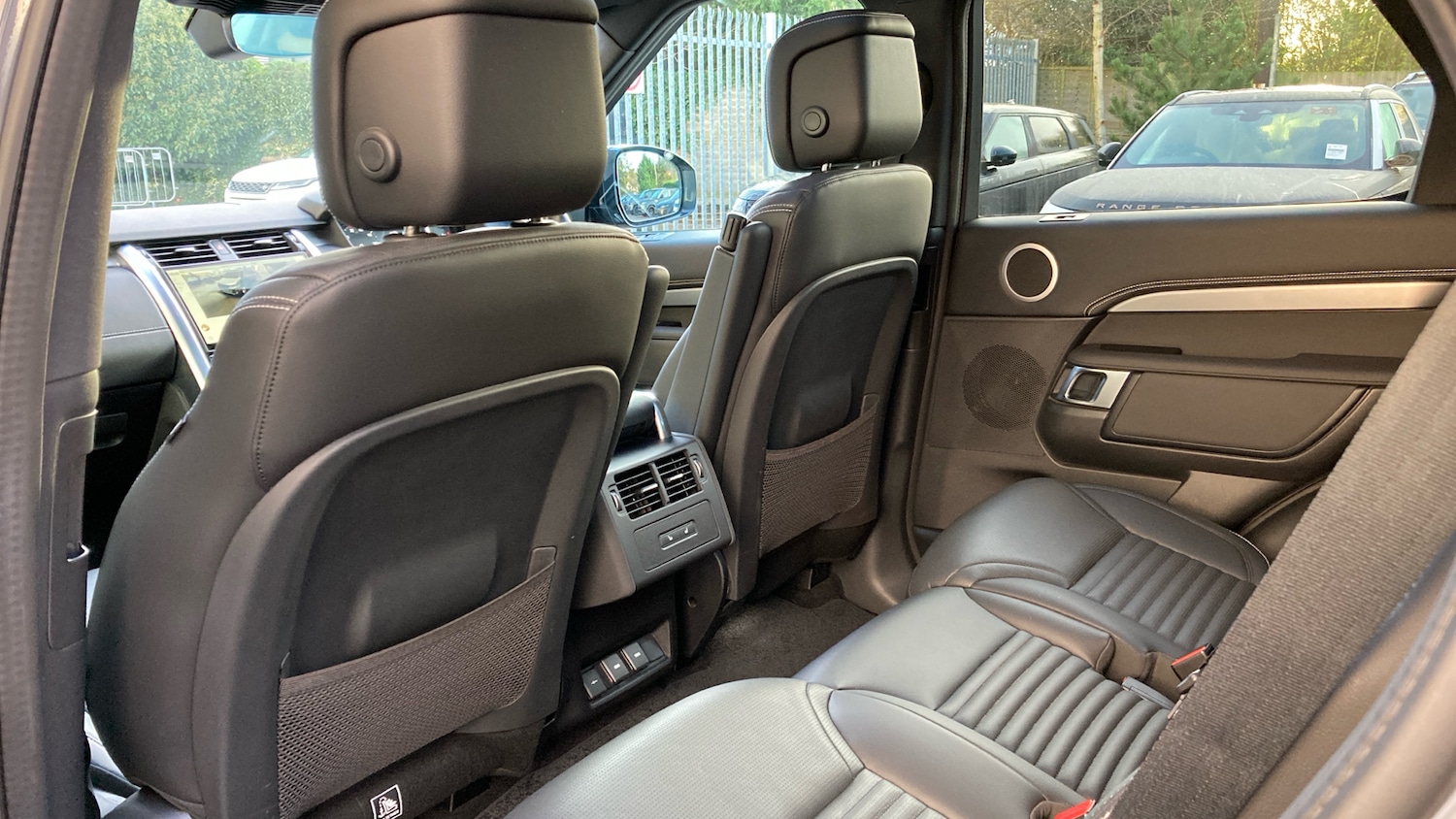 Used Land Rover Discovery 2023 for sale - 77127300: Photo 52