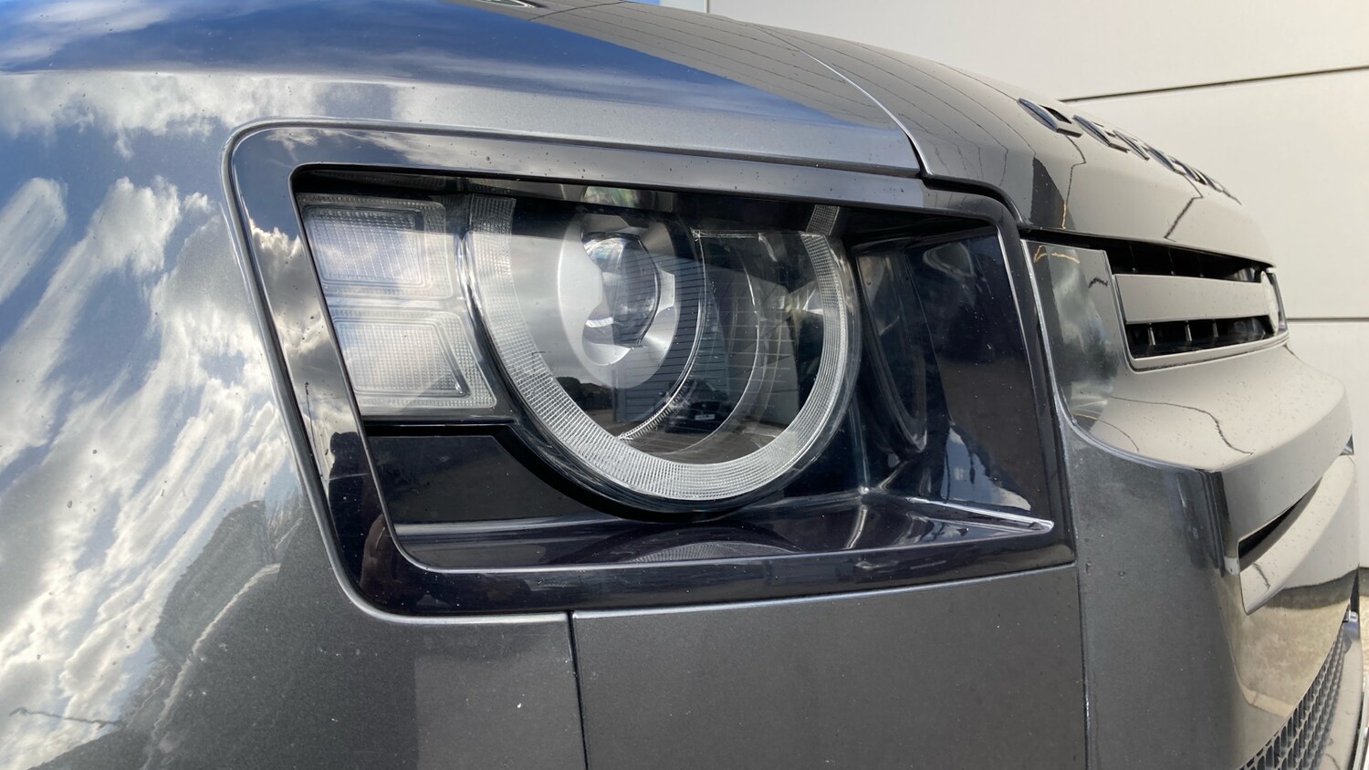 Used Land Rover Defender 2023 for sale - 77893189: Photo 17