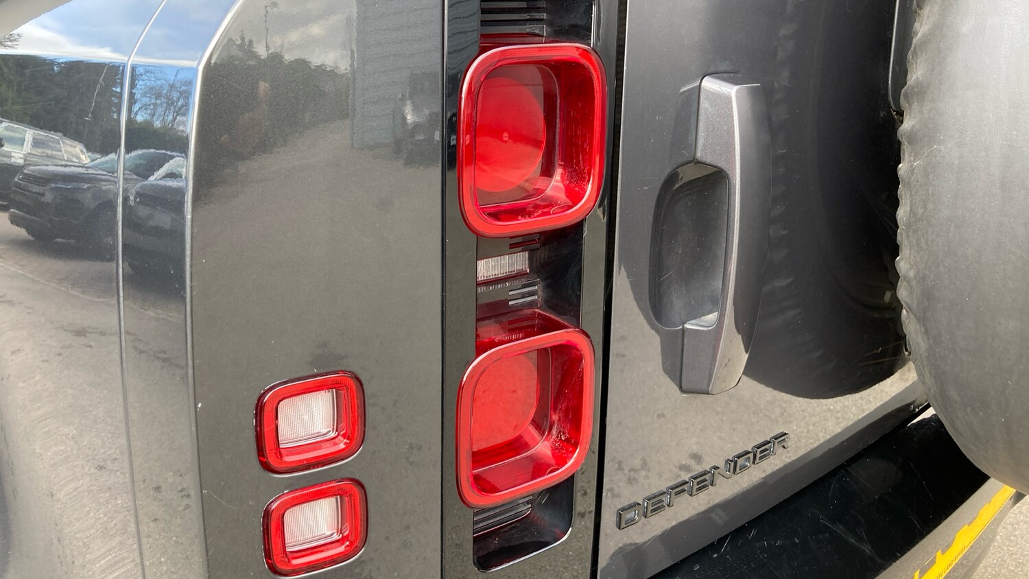 Used Land Rover Defender 2023 for sale - 77893189: Photo 19