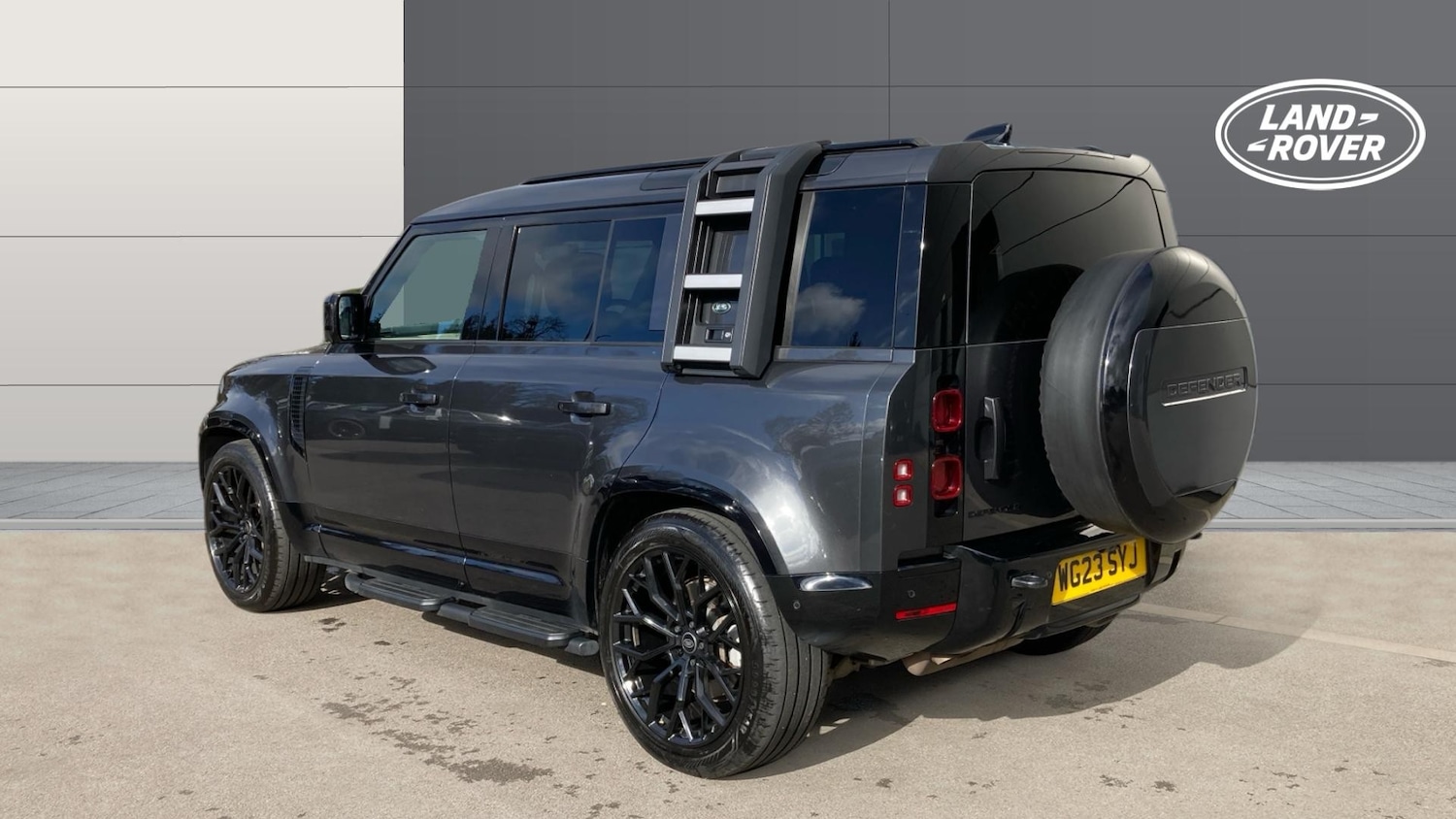 Used Land Rover Defender 2023 for sale - 77893189: Photo 2