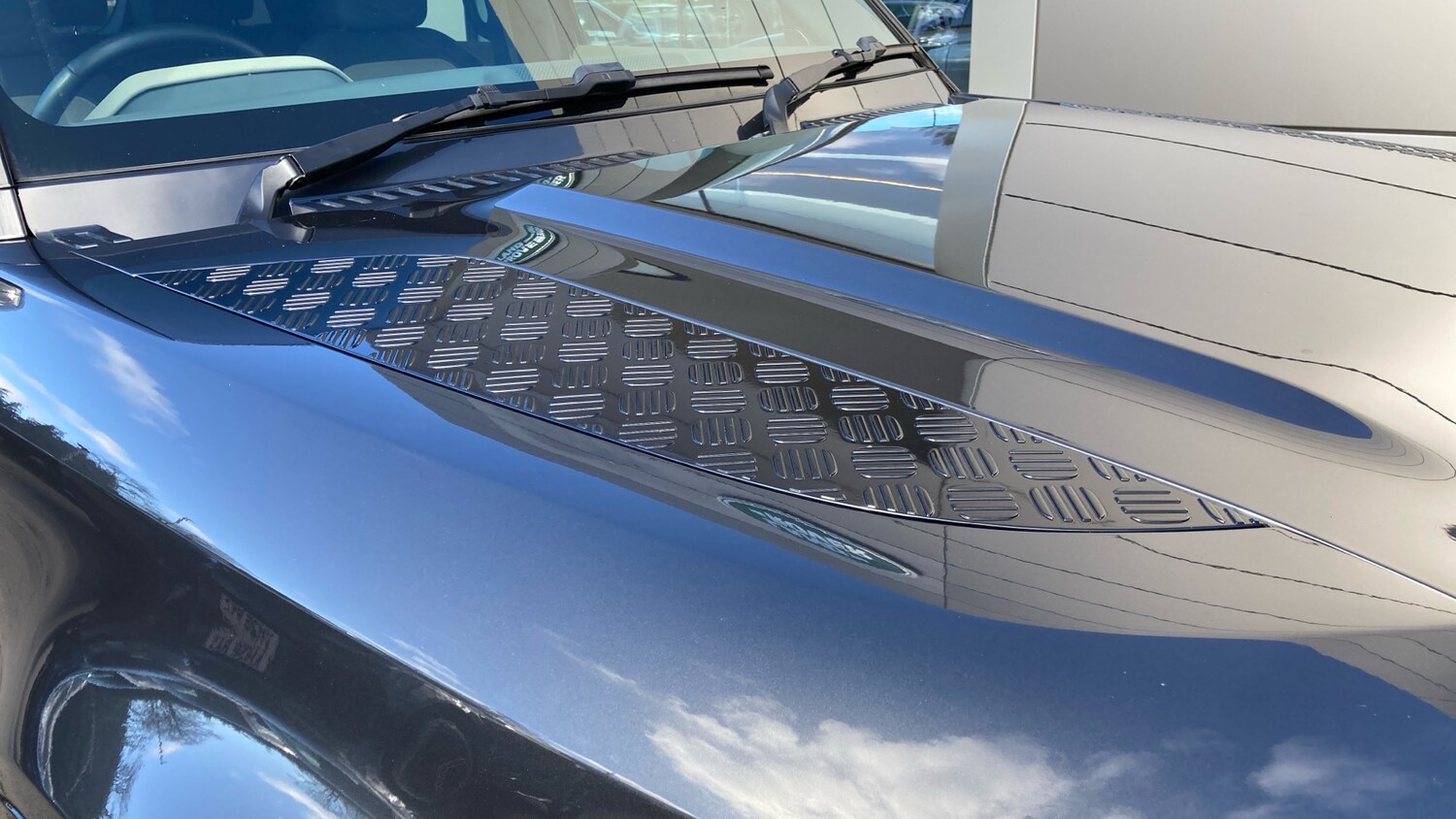 Used Land Rover Defender 2023 for sale - 77893189: Photo 20