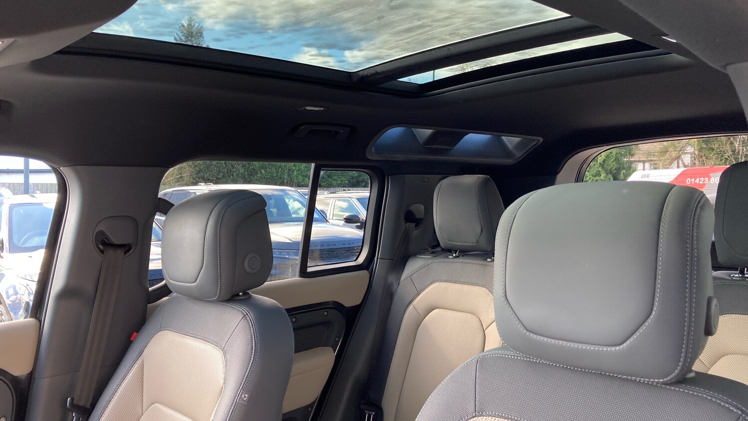 Used Land Rover Defender 2023 for sale - 77893189: Photo 55