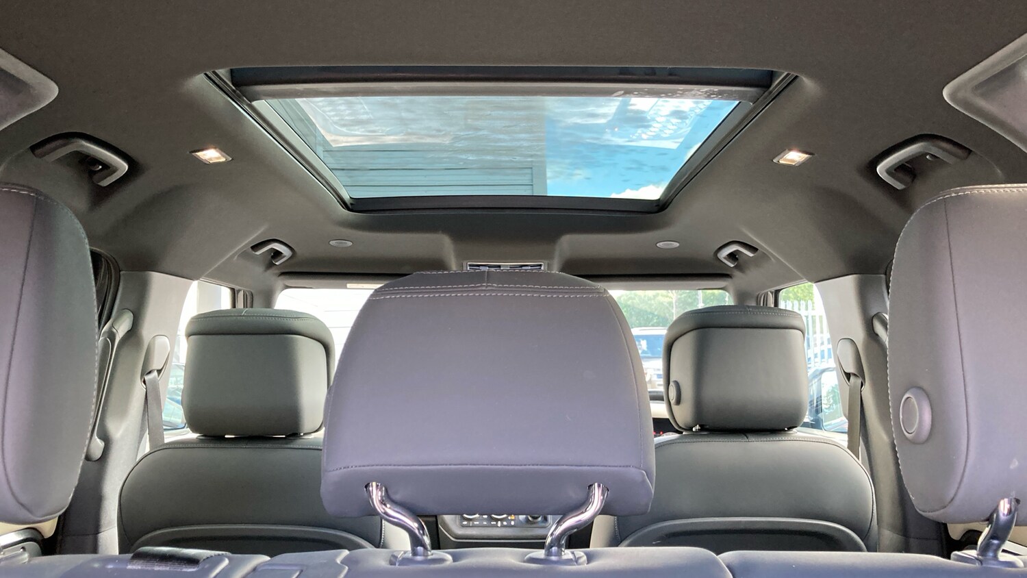 Used Land Rover Defender 2023 for sale - 77893189: Photo 58