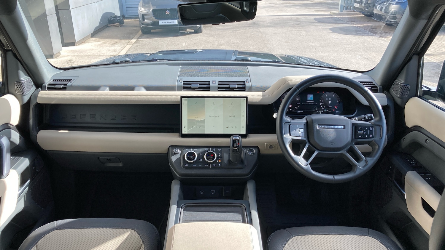 Used Land Rover Defender 2023 for sale - 77893189: Photo 9