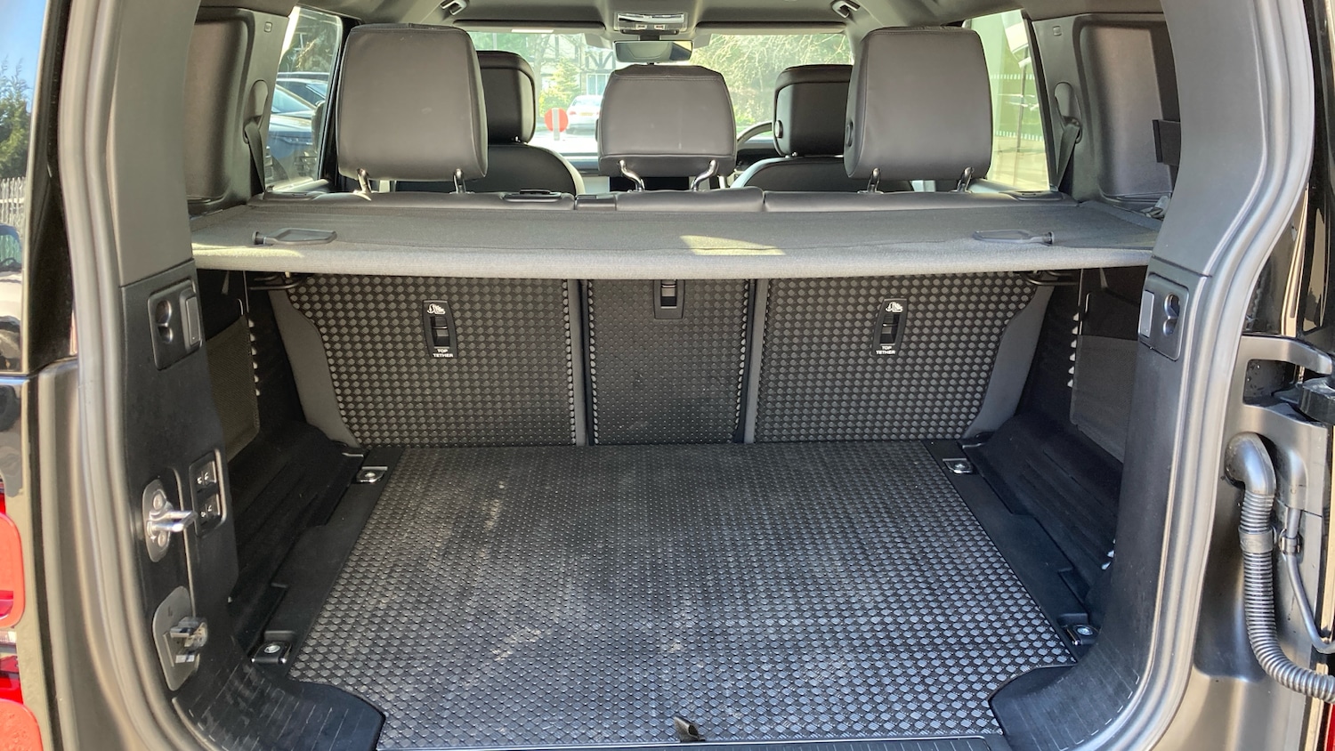 Used Land Rover Defender 2024 for sale - 77759114: Photo 10