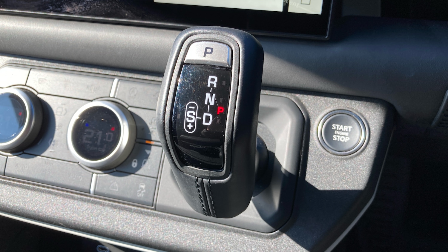 Used Land Rover Defender 2024 for sale - 77759114: Photo 13