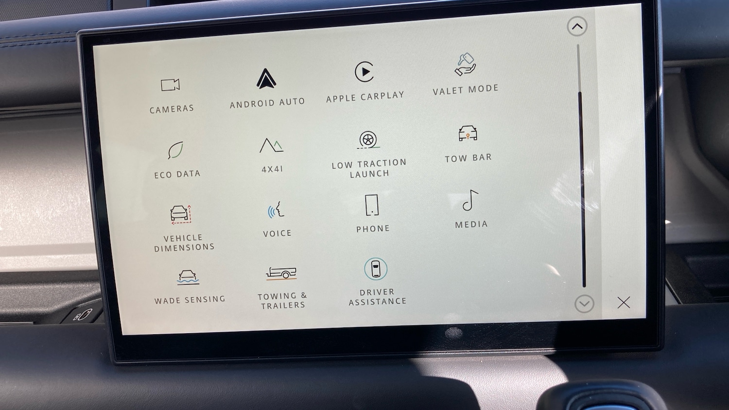 Used Land Rover Defender 2024 for sale - 77759114: Photo 33