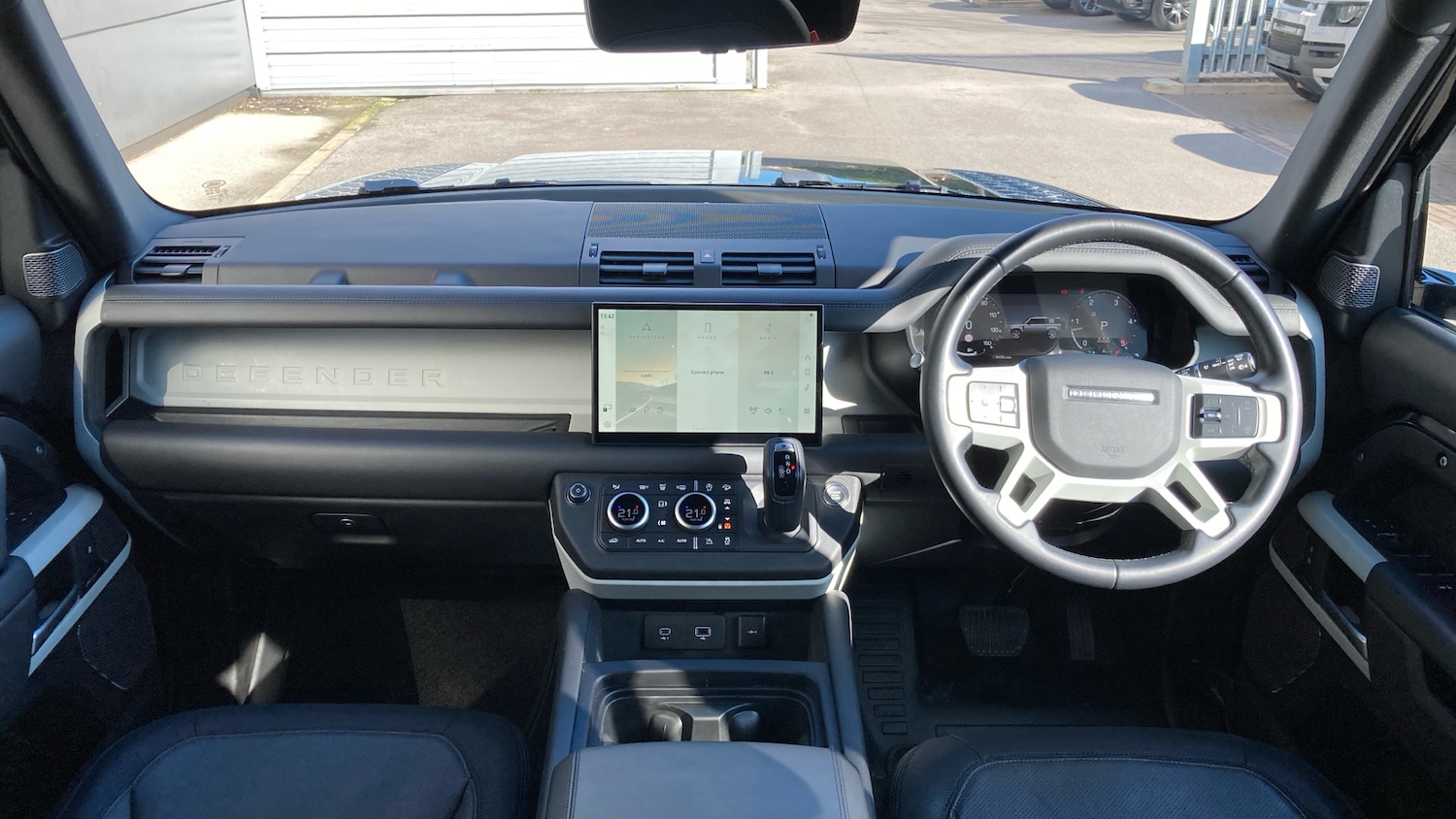 Used Land Rover Defender 2024 for sale - 77759114: Photo 9