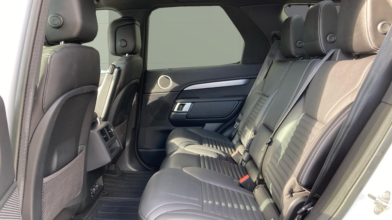 Used Land Rover Discovery 2022 for sale - 76064094: Photo 4