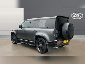 Used Land Rover Defender 2021 for sale - 77435594: Photo