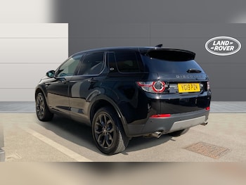 Used Land Rover Discovery Sport 2019 for sale - 75559067: Photo