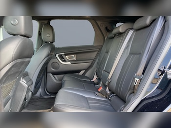 Used Land Rover Discovery Sport 2019 for sale - 75559067: Photo