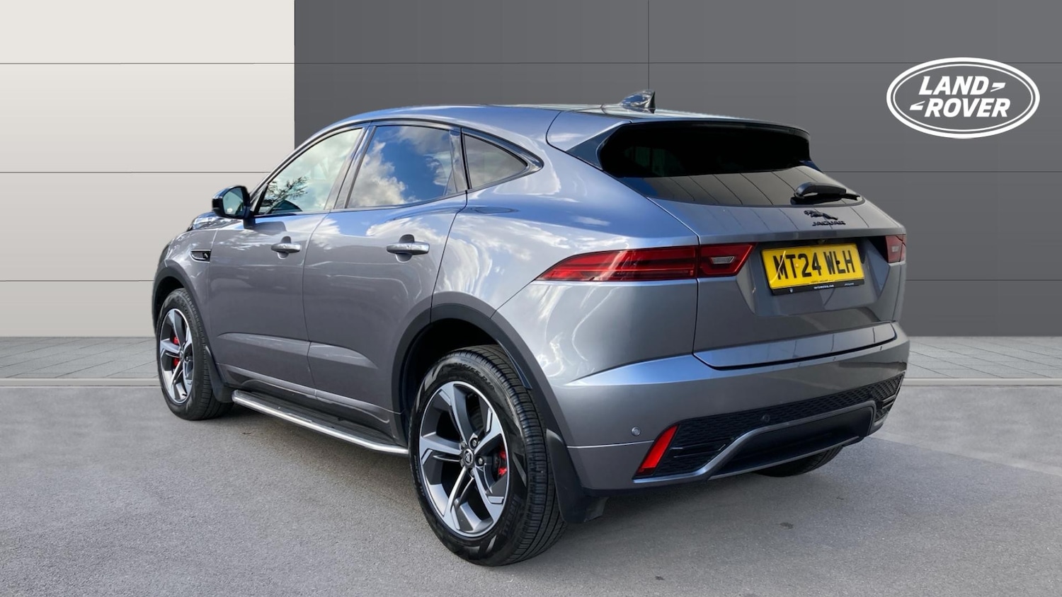Used Jaguar E-Pace 2024 for sale - 76146511: Photo 2