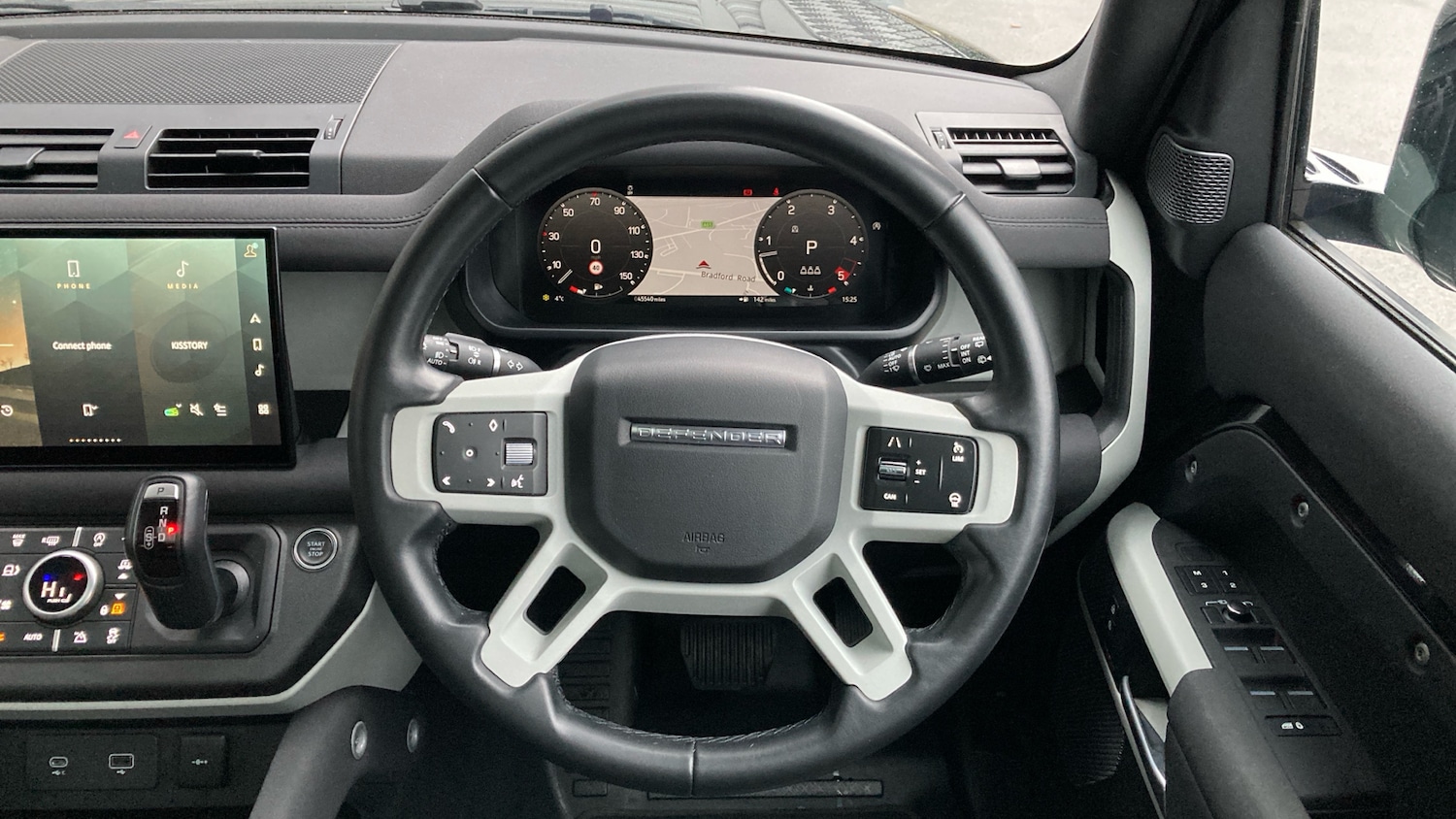 Used Land Rover Defender 2022 for sale - 77617736: Photo 15