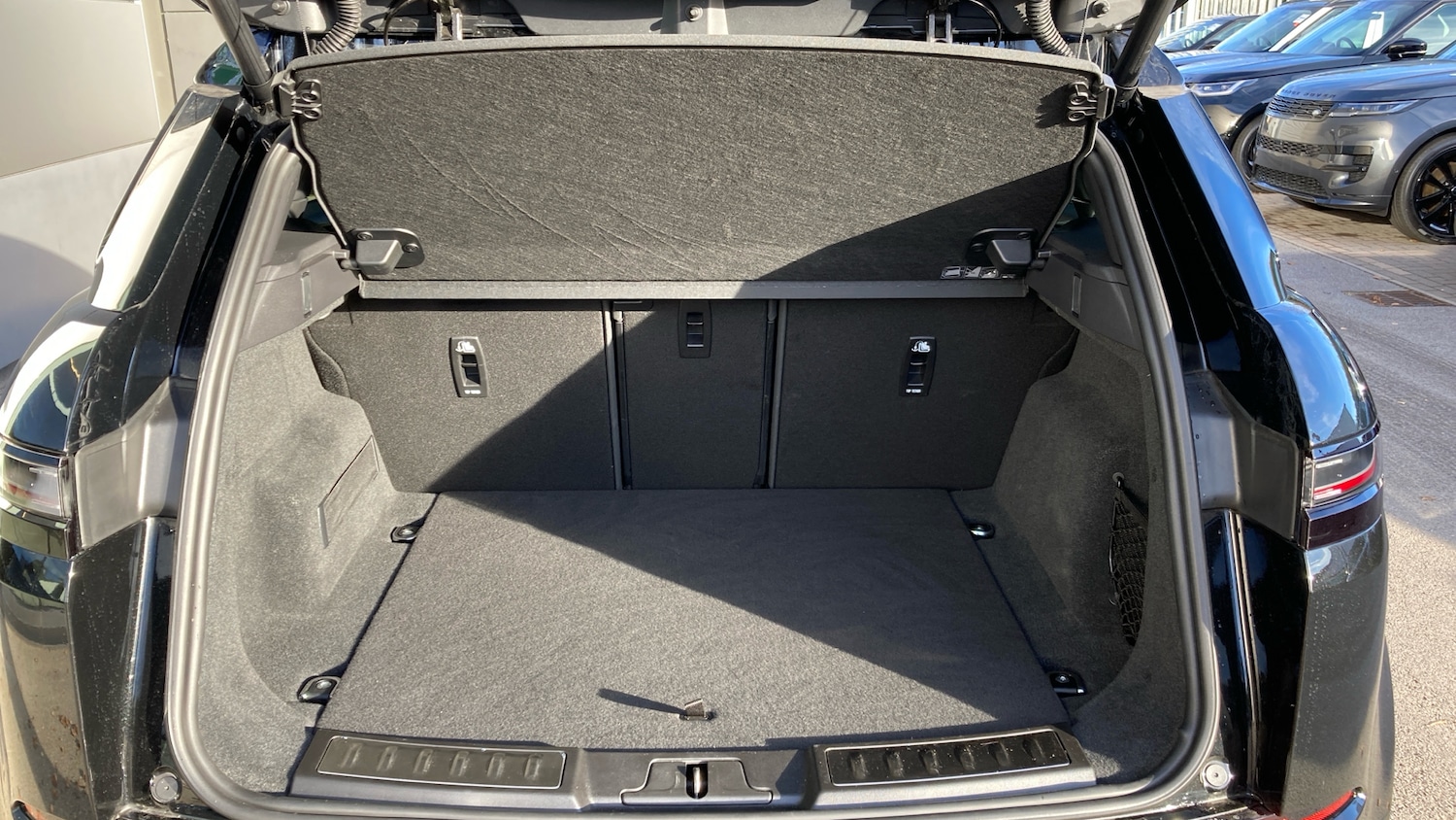 Used Land Rover Range Rover Evoque 2025 for sale - 76719925: Photo 10