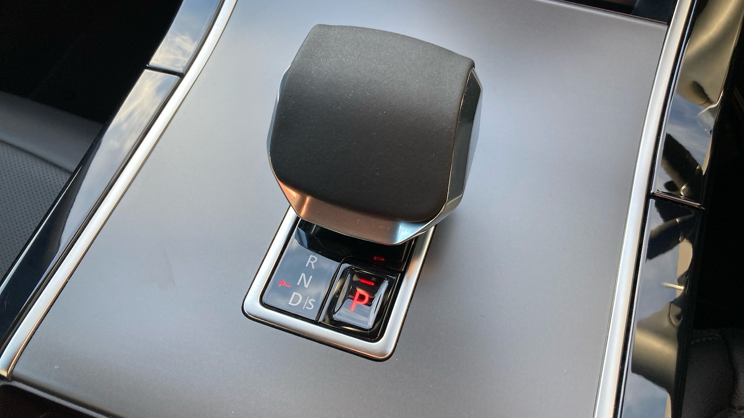 Used Land Rover Range Rover Evoque 2025 for sale - 76719925: Photo 13