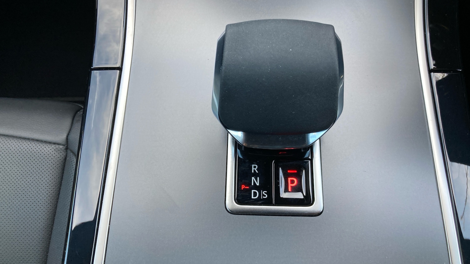 Used Land Rover Range Rover Evoque 2025 for sale - 76719925: Photo 33