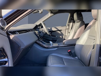 Used Land Rover Range Rover Evoque 2025 for sale - 76719925: Photo